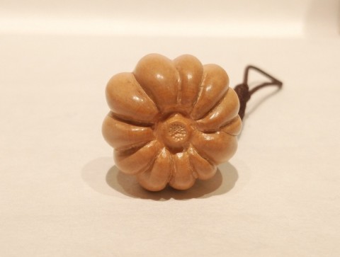 Netsuke, Pumpkin small