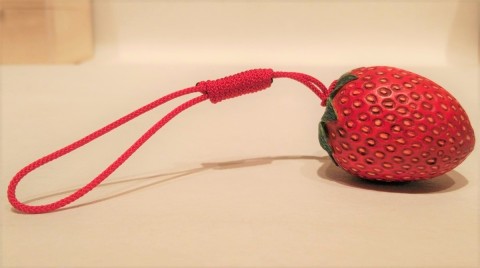Netsuke, Strawberry