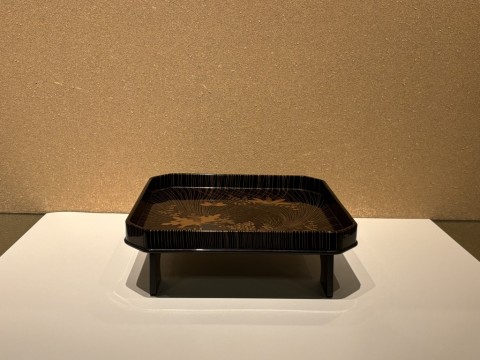 Wajima-nuri footed table with daikon radish and turnip design